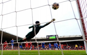 扎哈独中两元水晶宫主场力克埃弗顿终结对手连胜势头