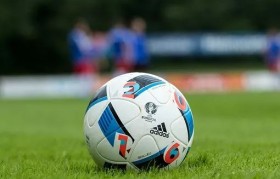 富勒姆定位球战术屡建奇功显成效