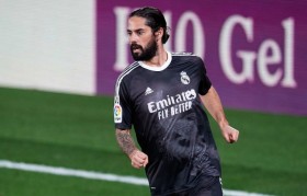 尤文客场力克亚特兰大稳固欧冠席位