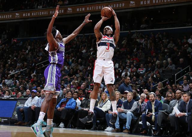 福克斯全能表现国王加时险胜开拓者保留季后赛希望  福克斯全能表现国王加时险胜开拓者保留季后赛希望