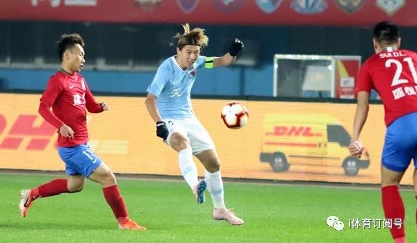 兰斯主场雨战险胜保级直接竞争对手梅斯  兰斯主场雨战险胜保级直接竞争对手梅斯